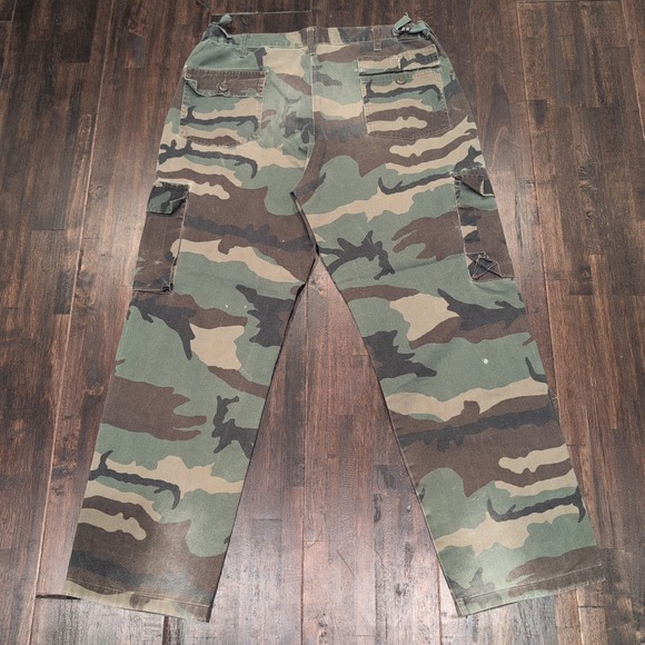 Vintage Camouflage Cargo Pants Mens 36x31 Distressed Military Work Adjustable - Picture 2 of 12